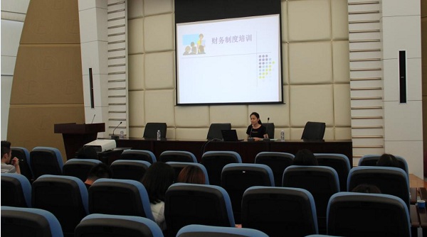 杏耀集团举行新员工入职培训活动 